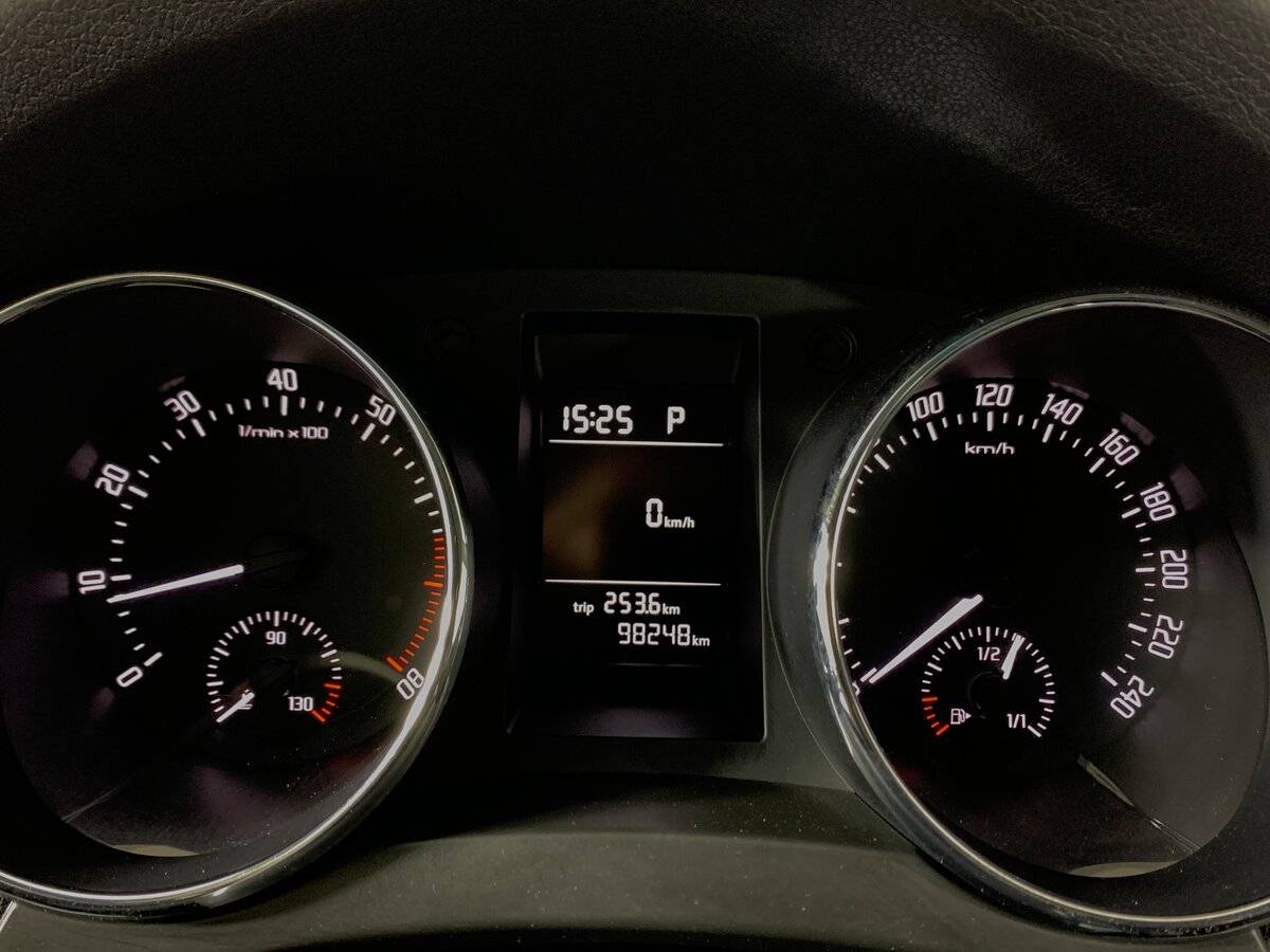 Шкода Йети б/у, 2015, Роботизированная. Фото: #13