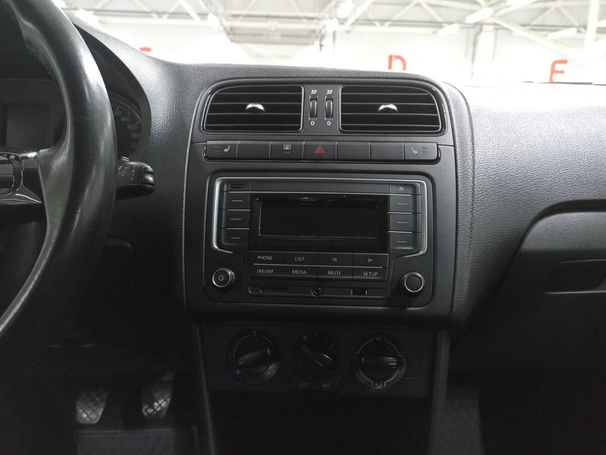 Фольксваген Поло б/у, 2018, Механическая. Фото: #14