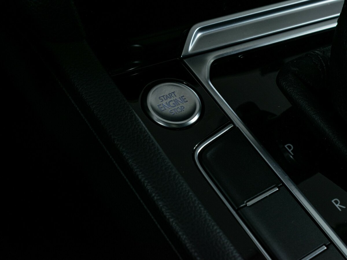 Фольксваген Пассат б/у, 2017, Роботизированная. Фото: #11