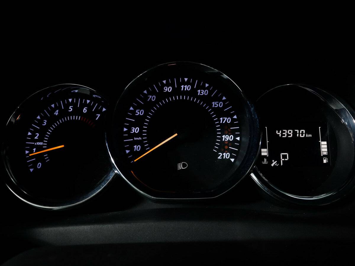 Рено Логан б/у, 2022, Вариатор. Фото: #8