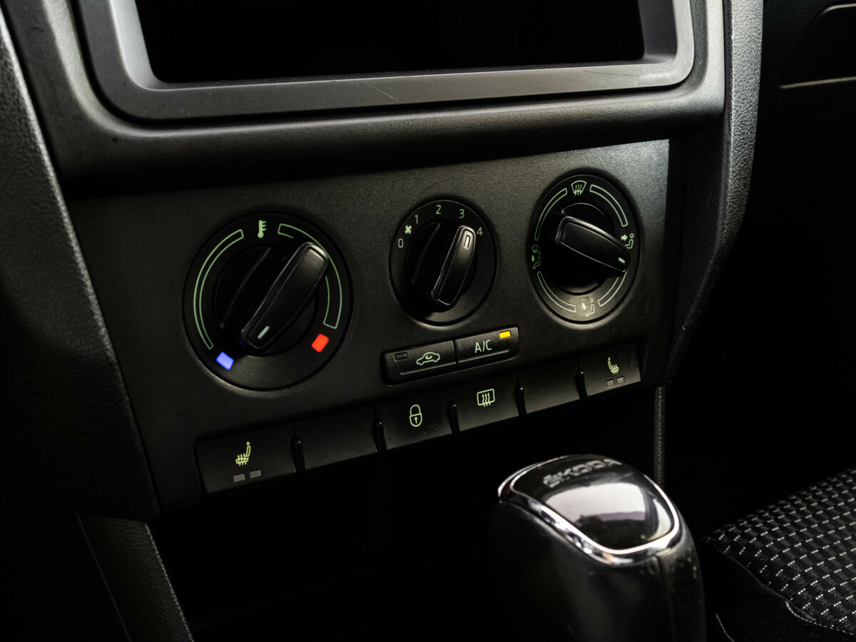 Шкода Рапид б/у, 2015, Автоматическая. Фото: #9