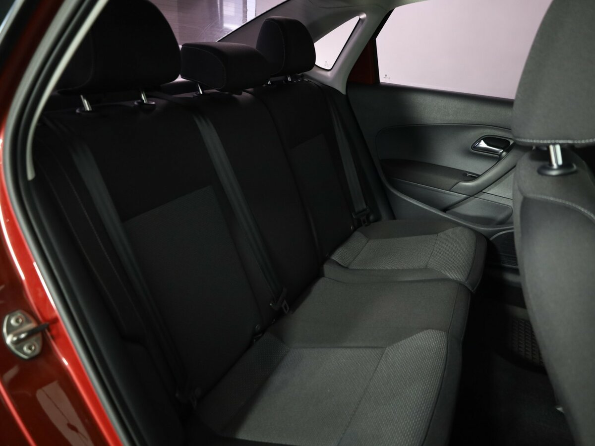 Фольксваген Поло б/у, 2015, Автоматическая. Фото: #19