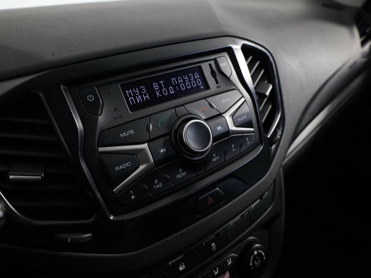 Лада (ВАЗ) Веста б/у, 2017, Механическая. Фото: #11