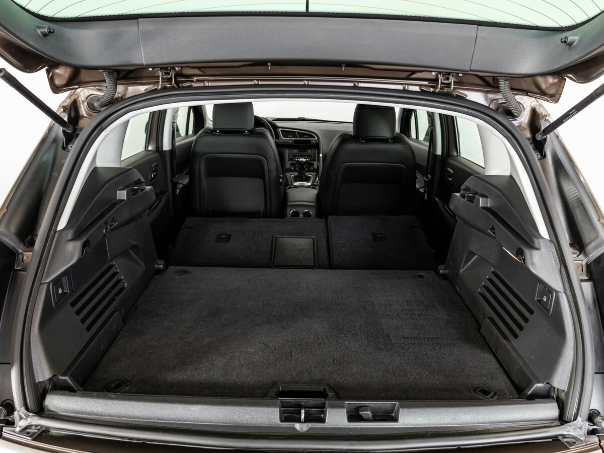 Пежо 3008 б/у, 2014, Механическая. Фото: #17