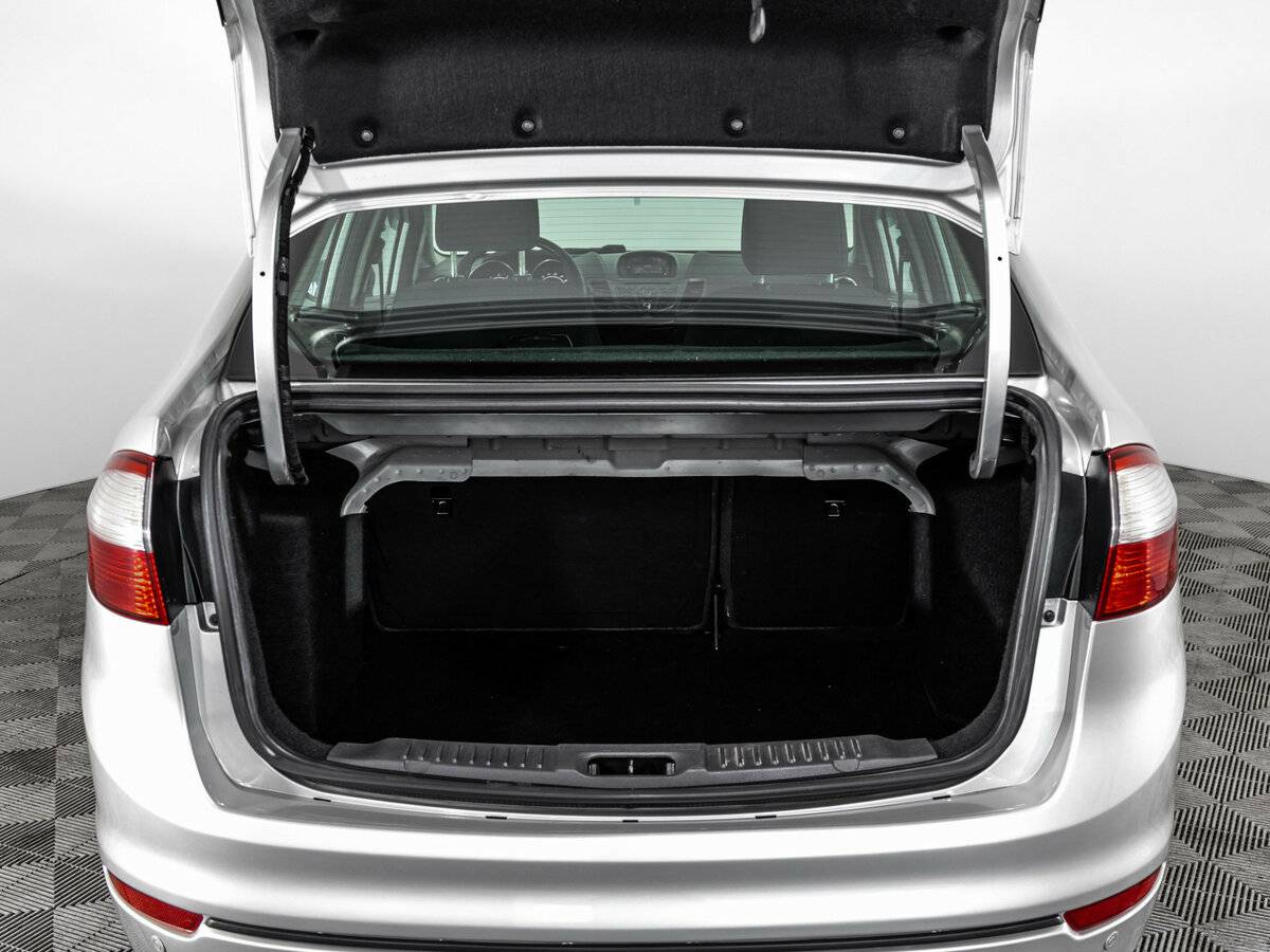 Форд Фиеста б/у, 2016, Роботизированная. Фото: #15