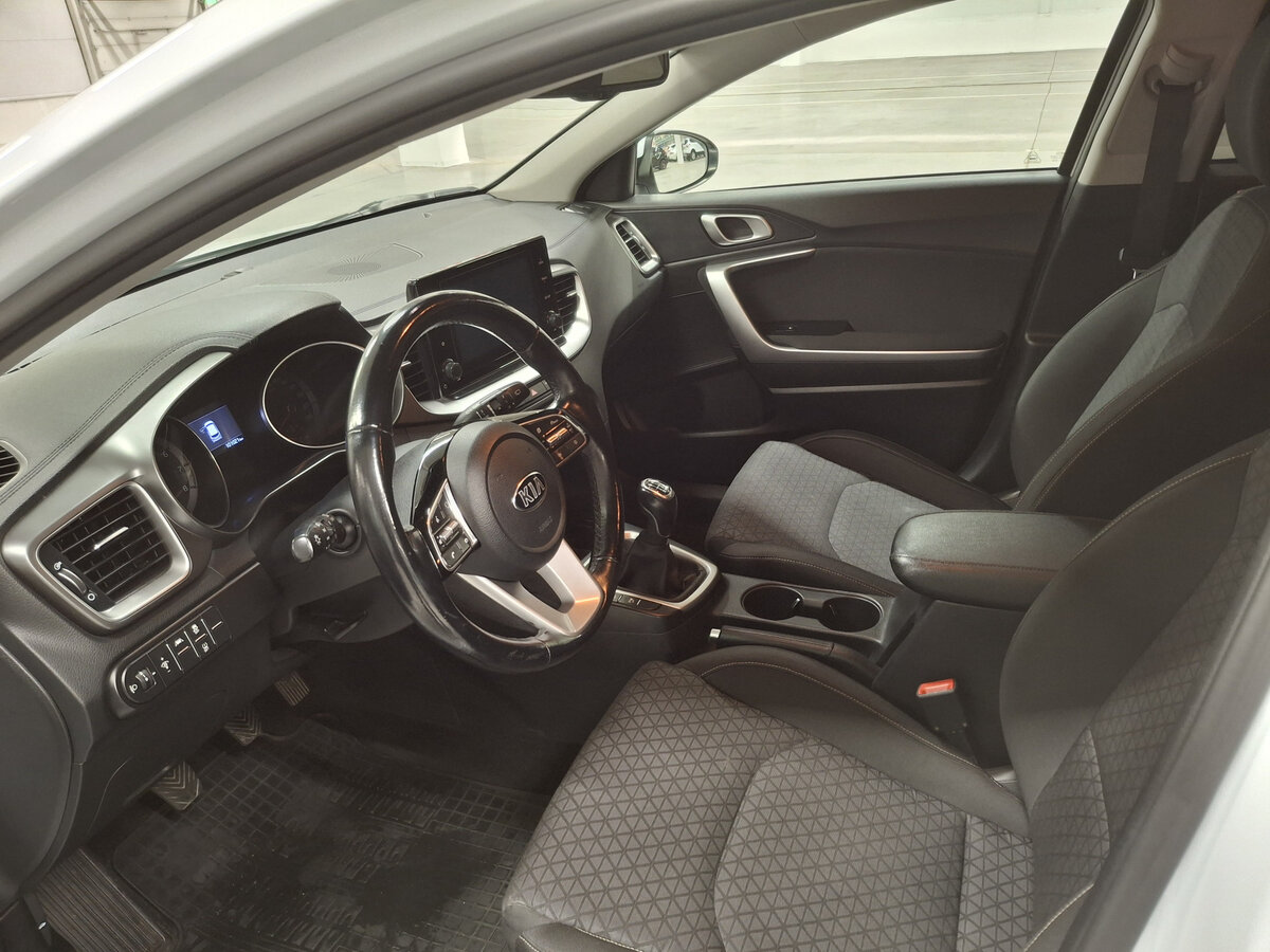 Киа Сид б/у, 2019, Механическая. Фото: #15