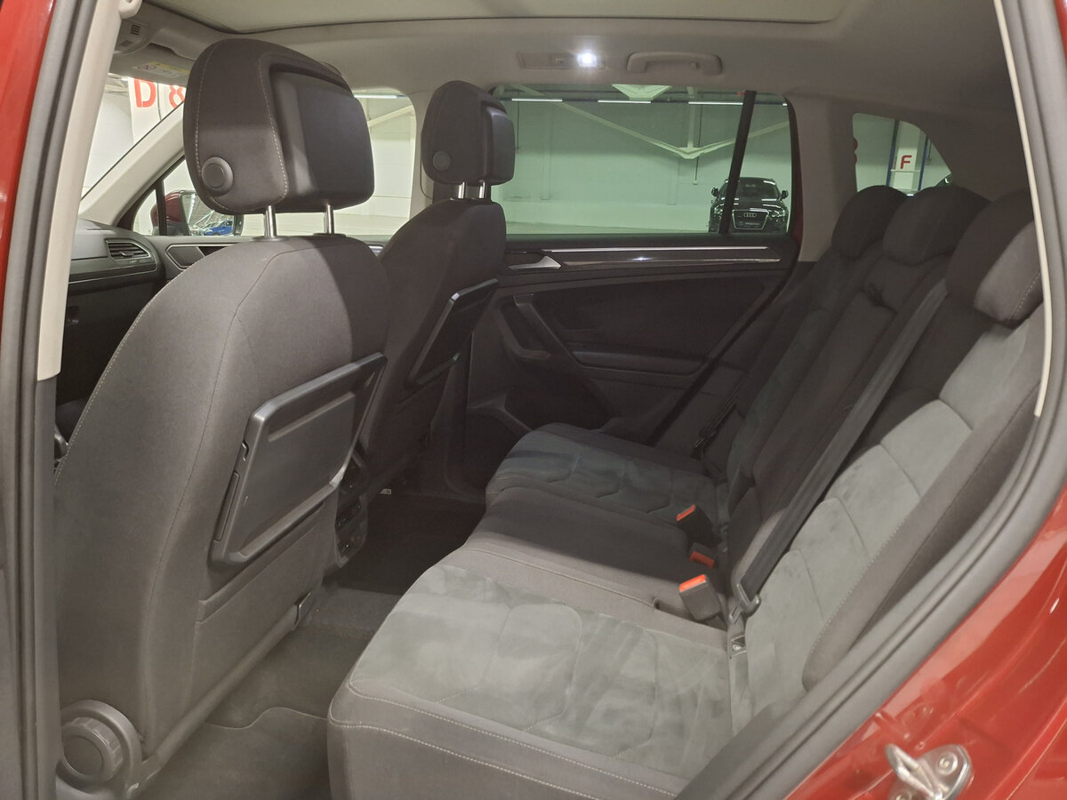 Фольксваген Тигуан б/у, 2018, Роботизированная. Фото: #11