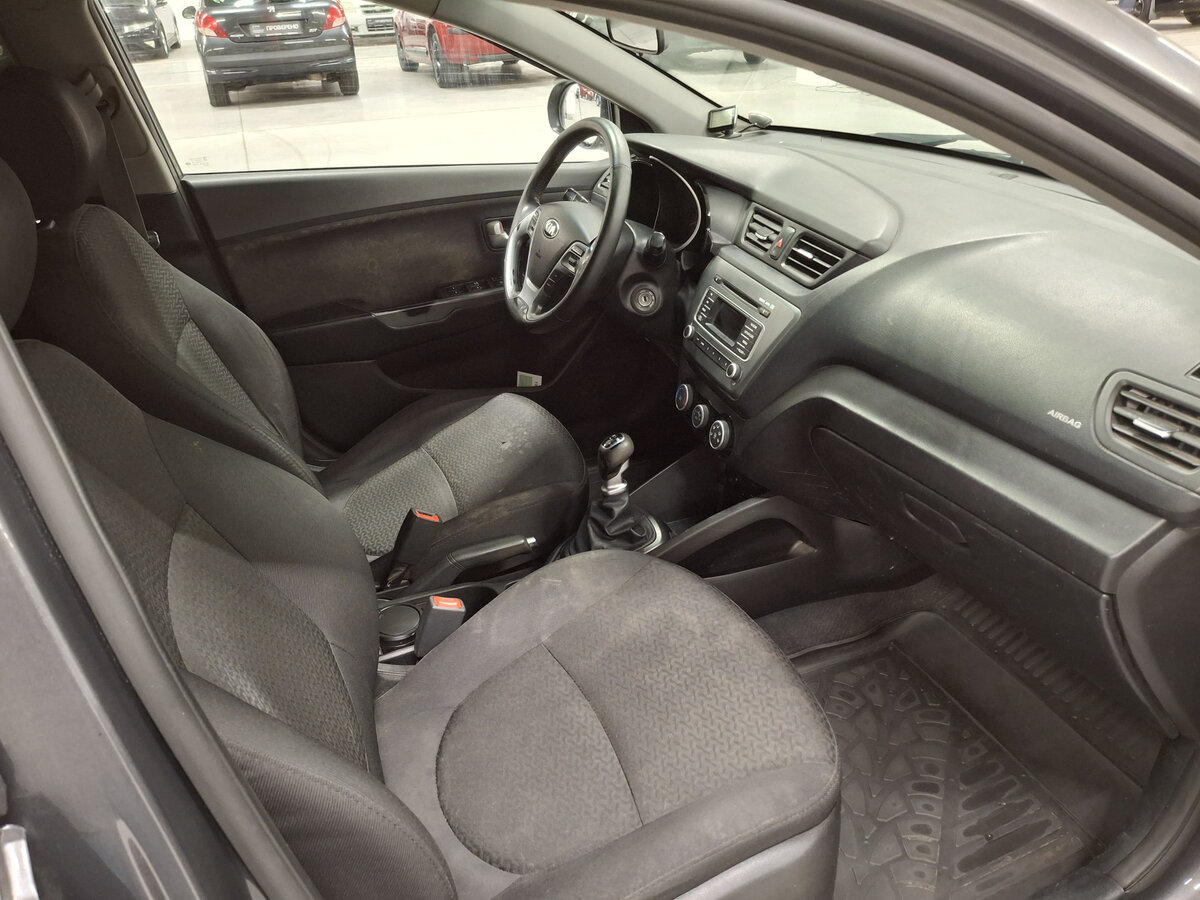 Киа Рио б/у, 2015, Механическая. Фото: #10