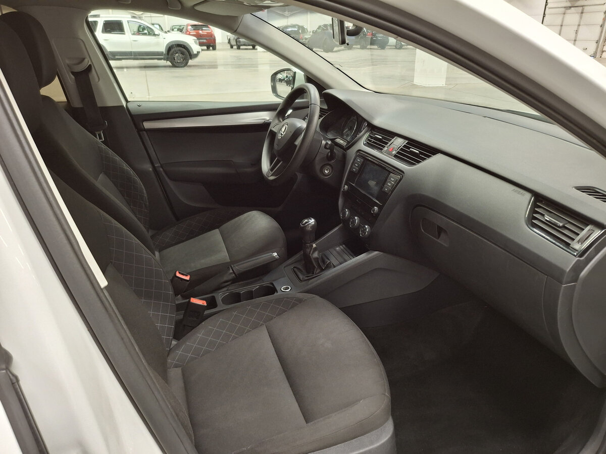 Шкода Октавия б/у, 2018, Механическая. Фото: #10