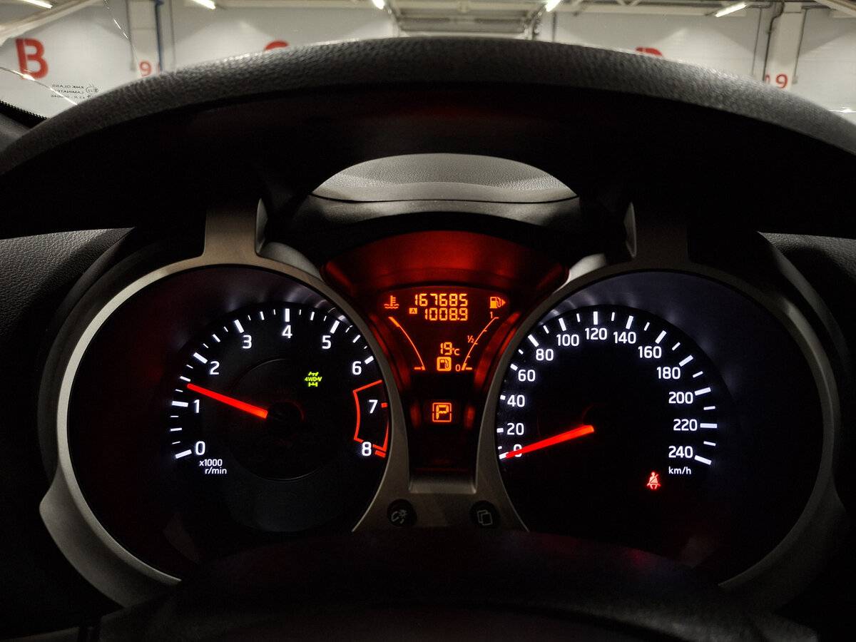 Ниссан Жук б/у, 2012, Вариатор. Фото: #12