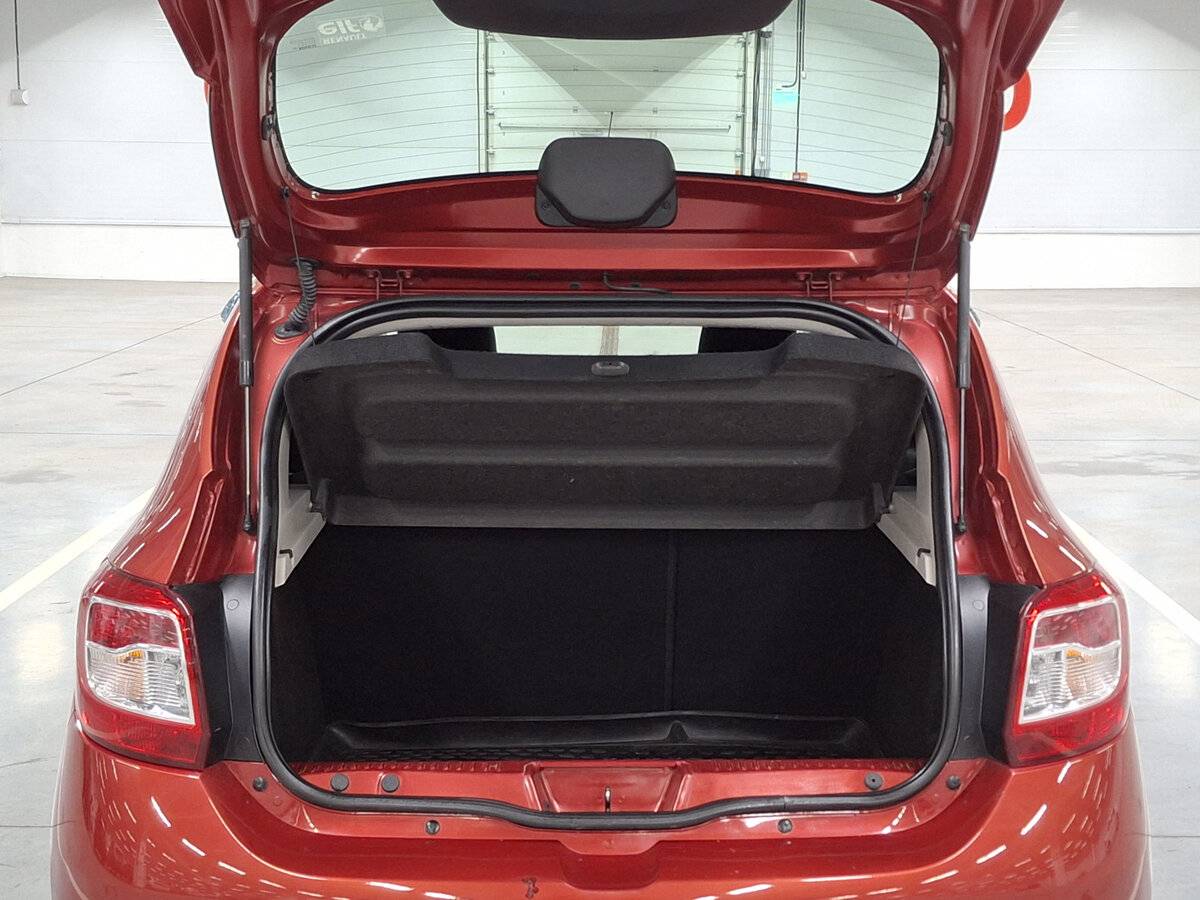 Рено Сандеро б/у, 2017, Механическая. Фото: #9