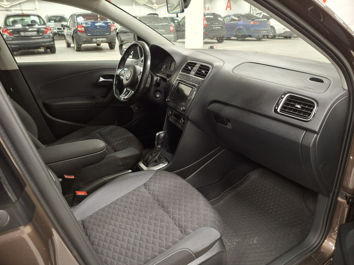 Фольксваген Поло б/у, 2018, Автоматическая. Фото: #10