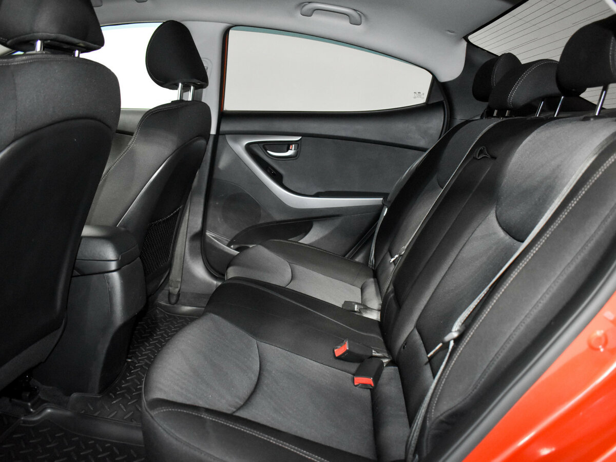 Хендай Елантра б/у, 2015, Автоматическая. Фото: #10