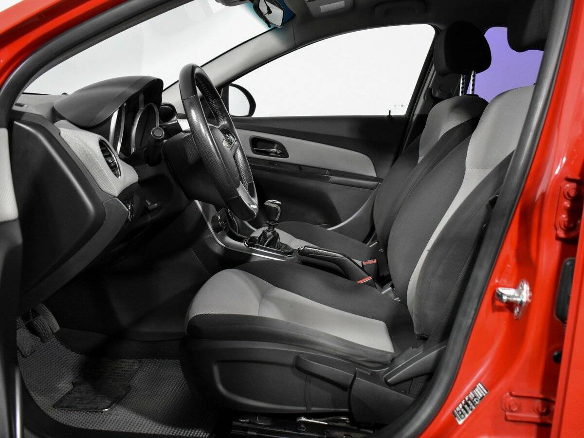 Шевроле Круз б/у, 2012, Механическая. Фото: #9