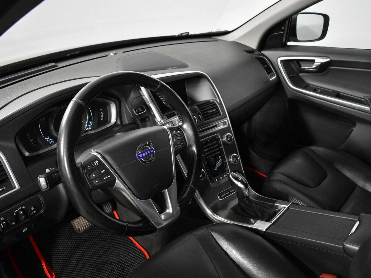 Вольво ИксЦ60 б/у, 2015, Автоматическая. Фото: #6