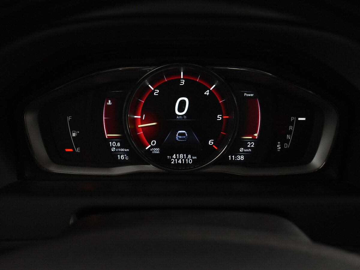 Вольво ИксЦ60 б/у, 2015, Автоматическая. Фото: #17