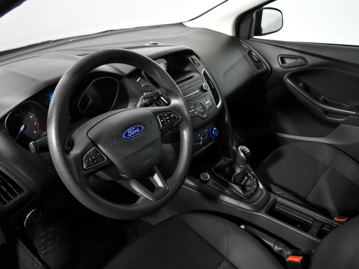 Форд Фокус б/у, 2016, Механическая. Фото: #8