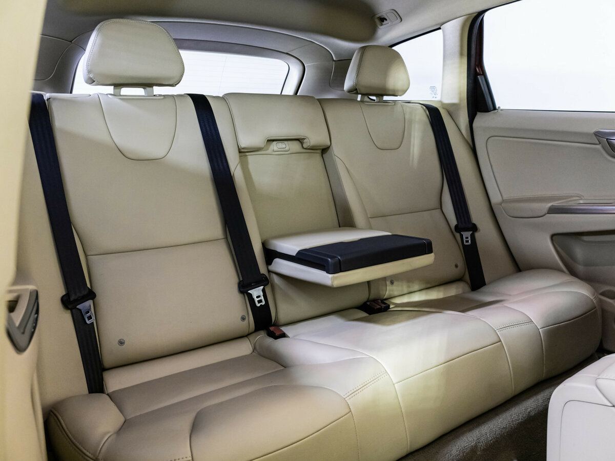 Вольво ИксЦ60 б/у, 2014, Автоматическая. Фото: #15