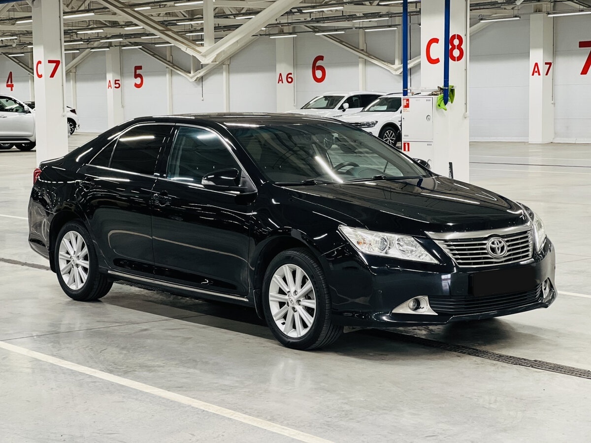 Тойота Камри б/у, 2013, Автоматическая. Фото: #2