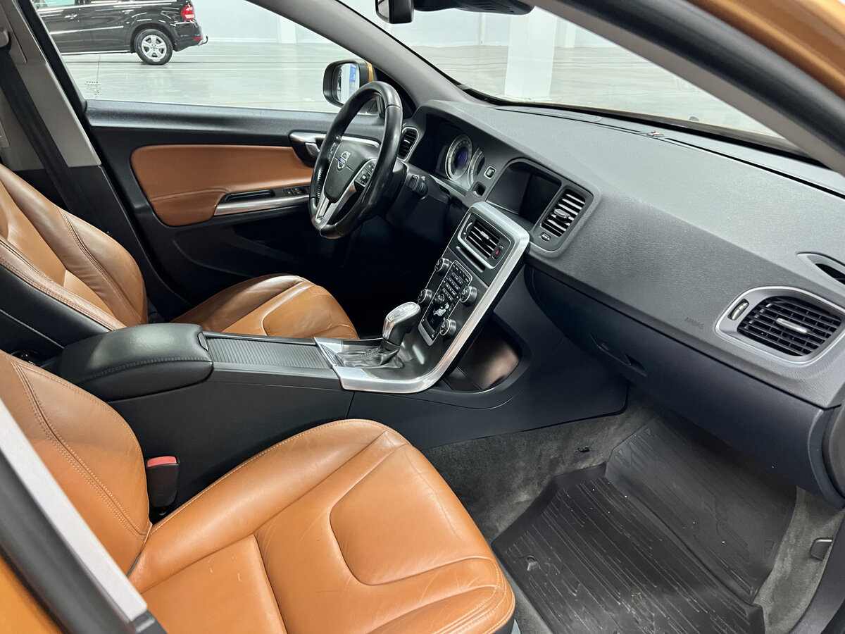 Вольво С60 б/у, 2012, Роботизированная. Фото: #10