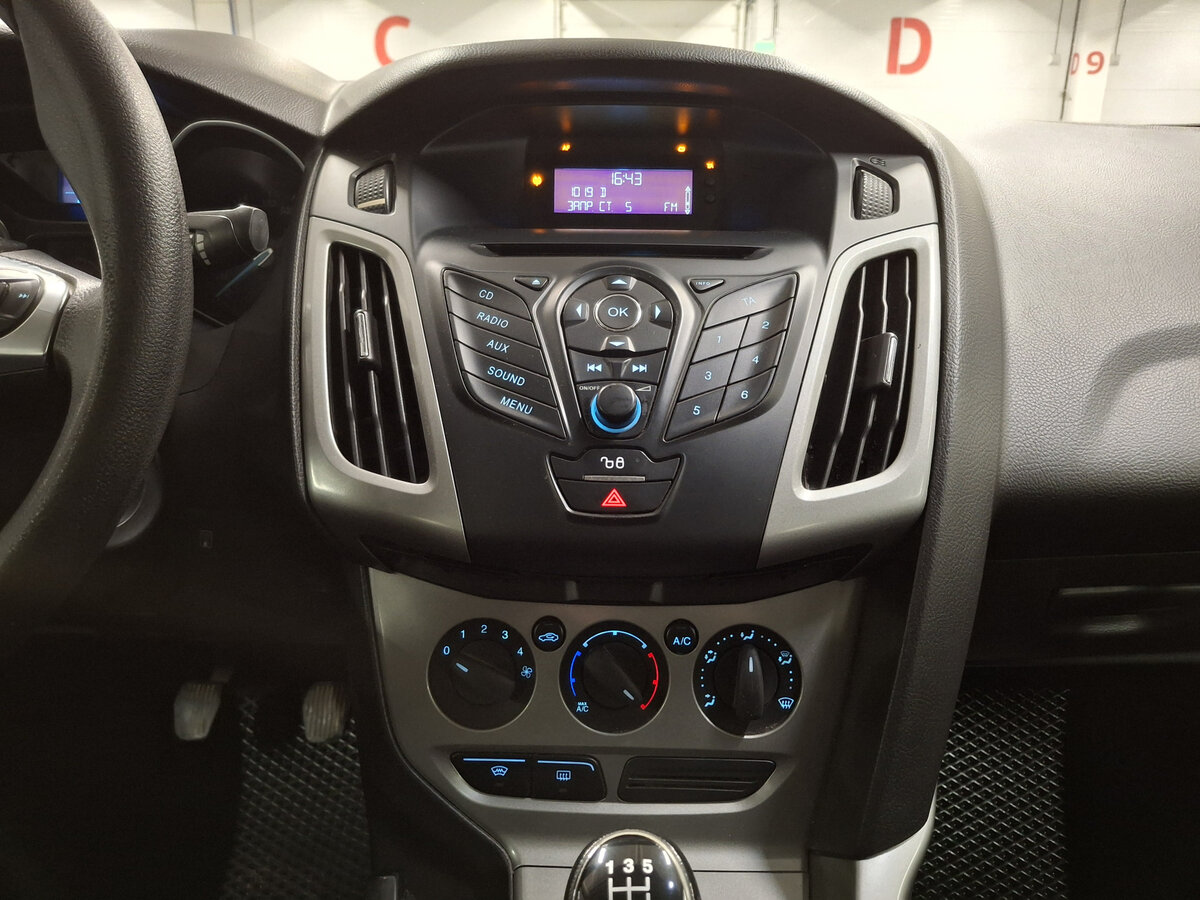 Форд Фокус б/у, 2012, Механическая. Фото: #14