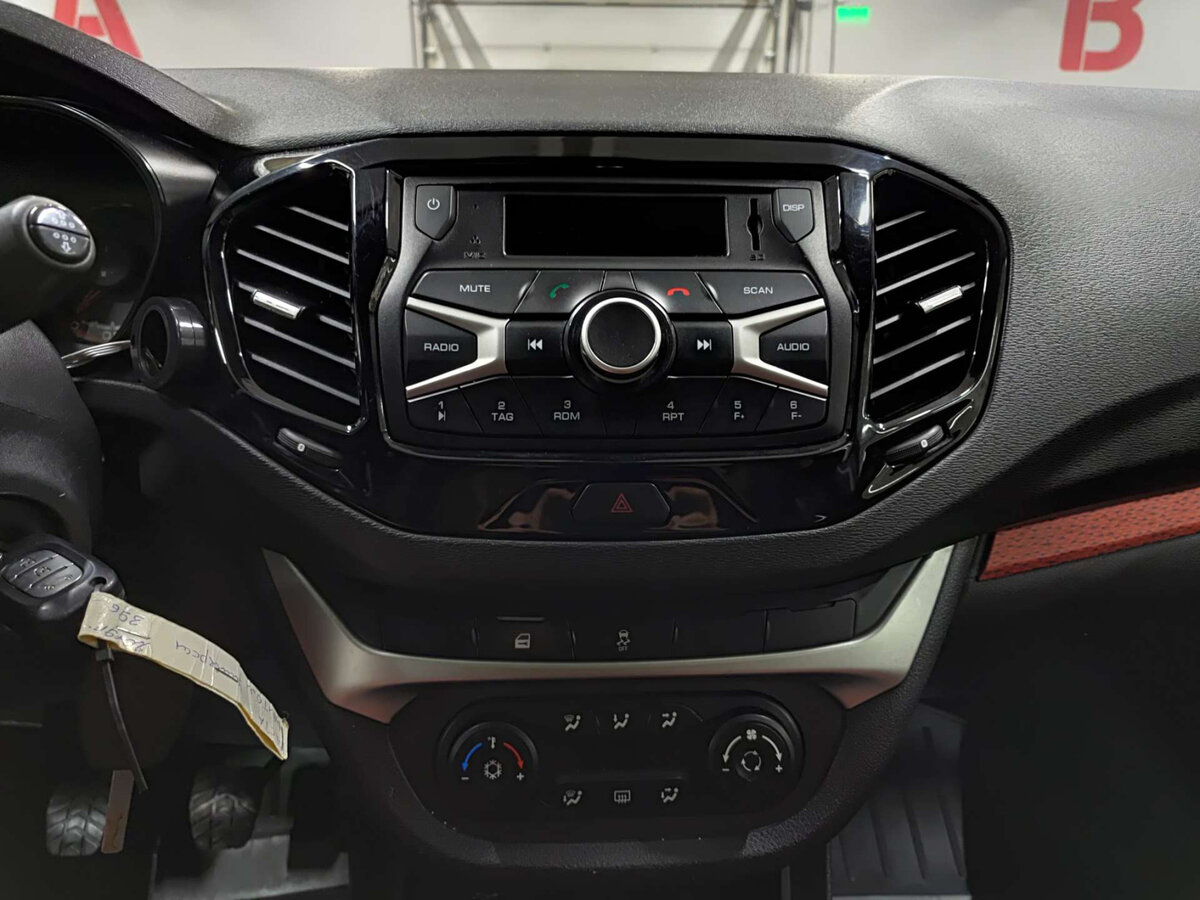 Лада (ВАЗ) Веста б/у, 2019, Механическая. Фото: #13