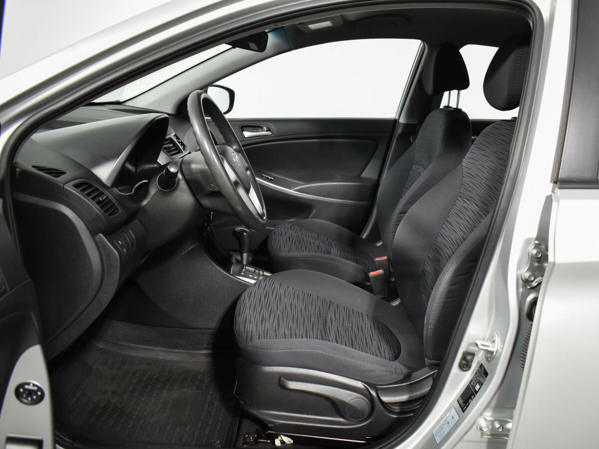 Хендай Солярис б/у, 2015, Автоматическая. Фото: #9